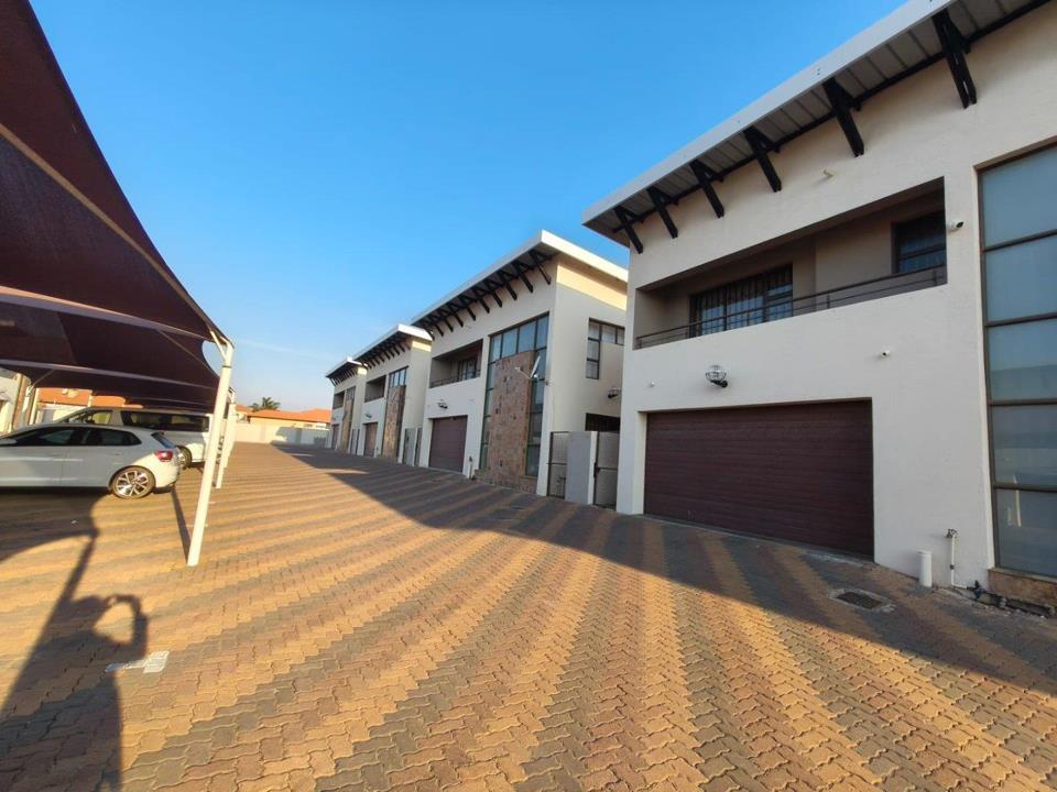 This modern, fully furnished 2-bedroom apartment is situated in a secure complex